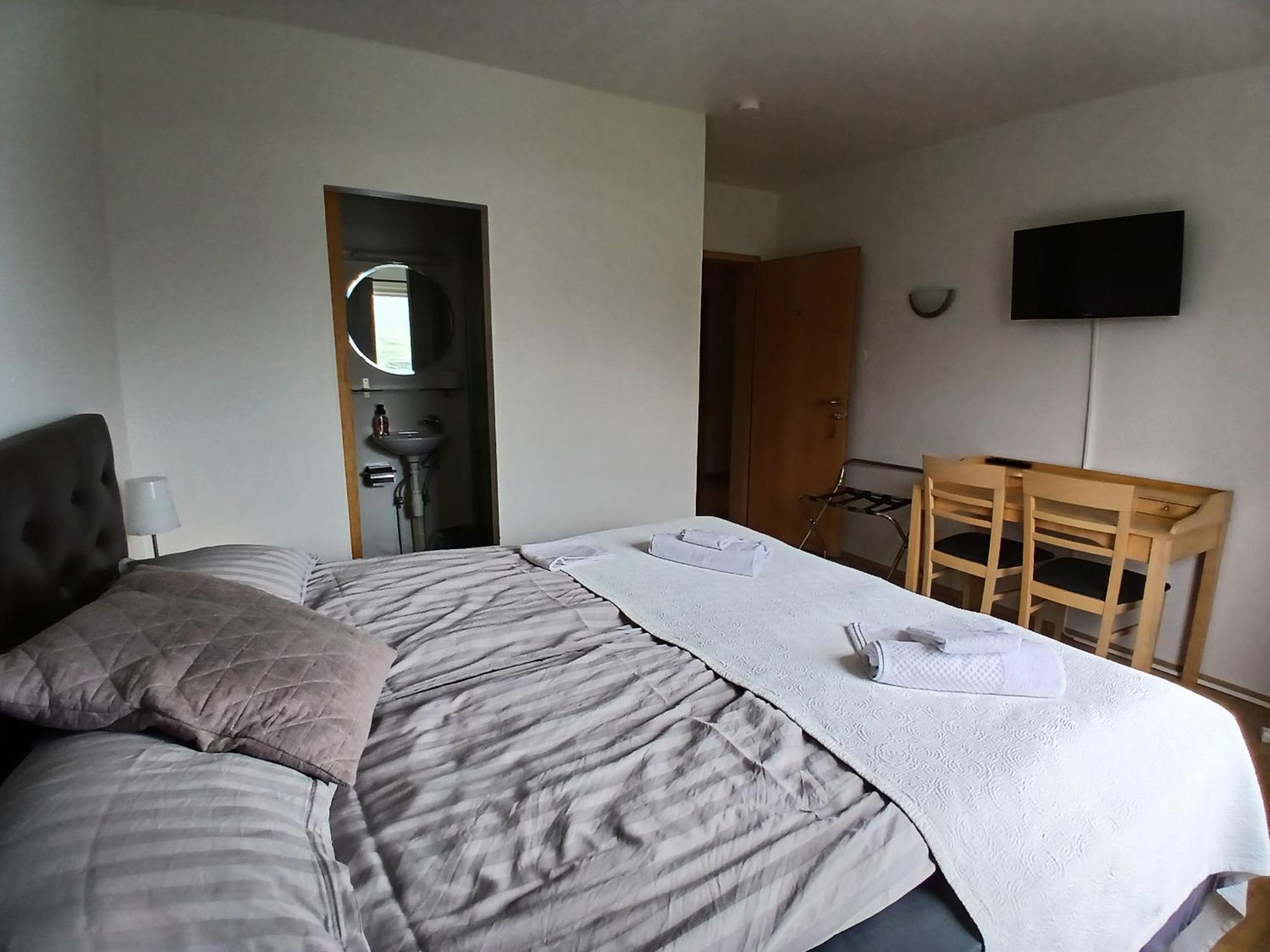 Guesthouse Talknafjoerthur Екстериор снимка
