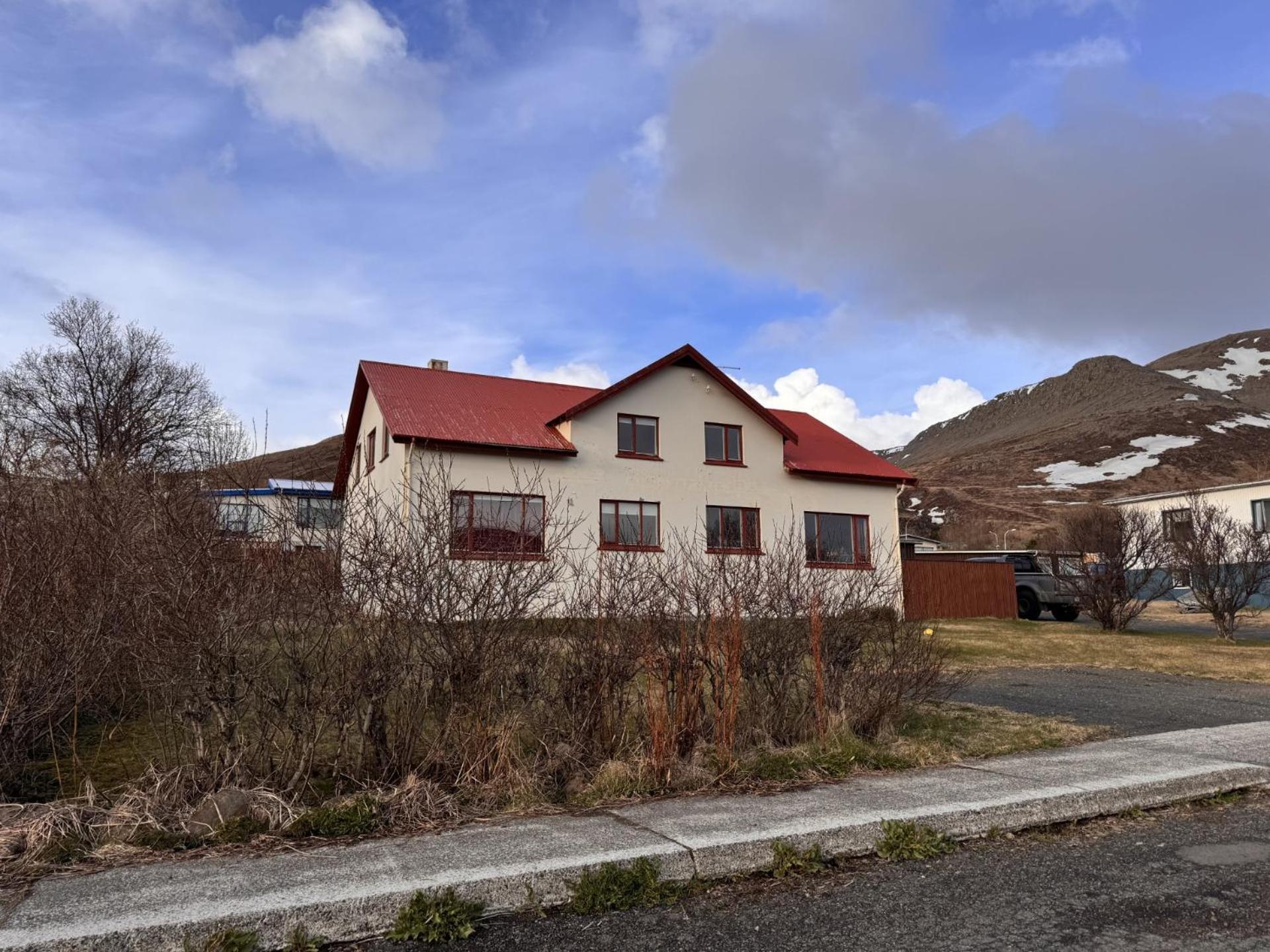 Guesthouse Talknafjoerthur Екстериор снимка